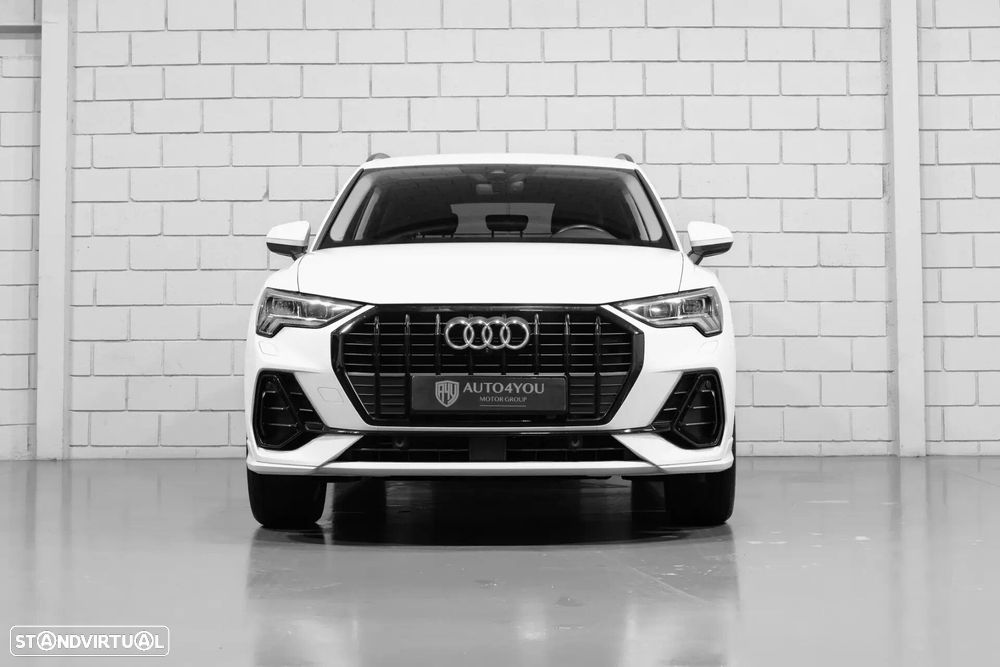 Audi Q3 45 TFSIe S line S tronic - 4