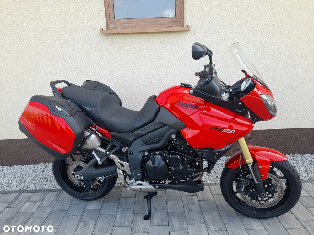 Triumph Tiger - 2