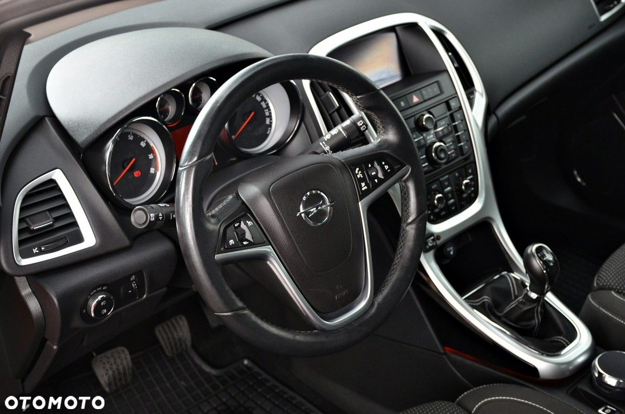Opel Astra - 16