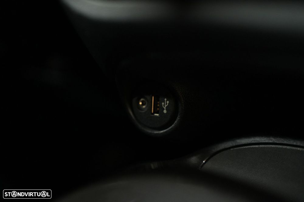 Nissan Juke 1.5 dCi N-Connecta P.Ext.1 Black TP - 25