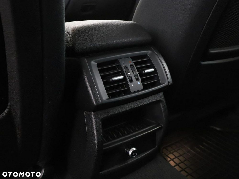 BMW X3 xDrive20d - 36
