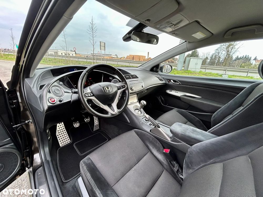 Honda Civic 1.8i-VTEC Type S - 11