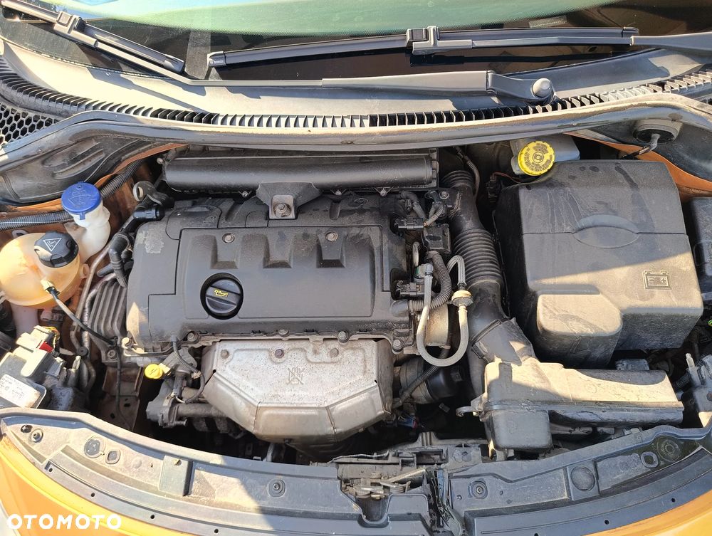 Peugeot 207 1.4 - 8