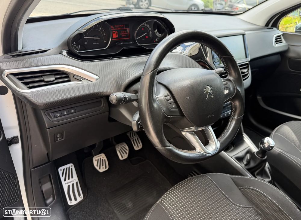 Peugeot 208 1.6 BlueHDi Allure - 10