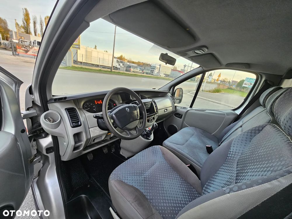 Renault Trafic - 8
