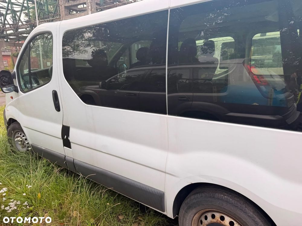 Opel Vivaro - 1