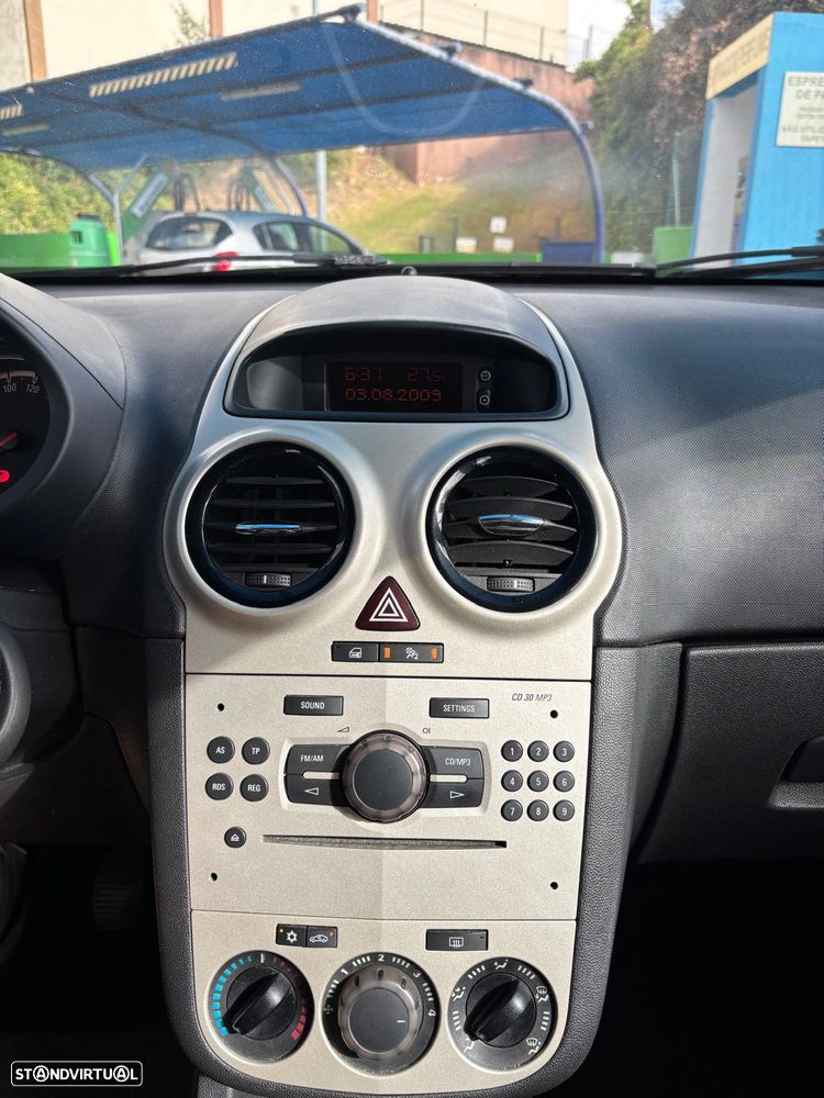 Opel Corsa 1.3 CDTI Enjoy EcoFLEX - 23