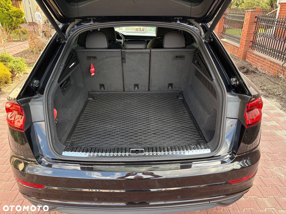 Audi Q8 55 TFSI quattro tiptronic - 12