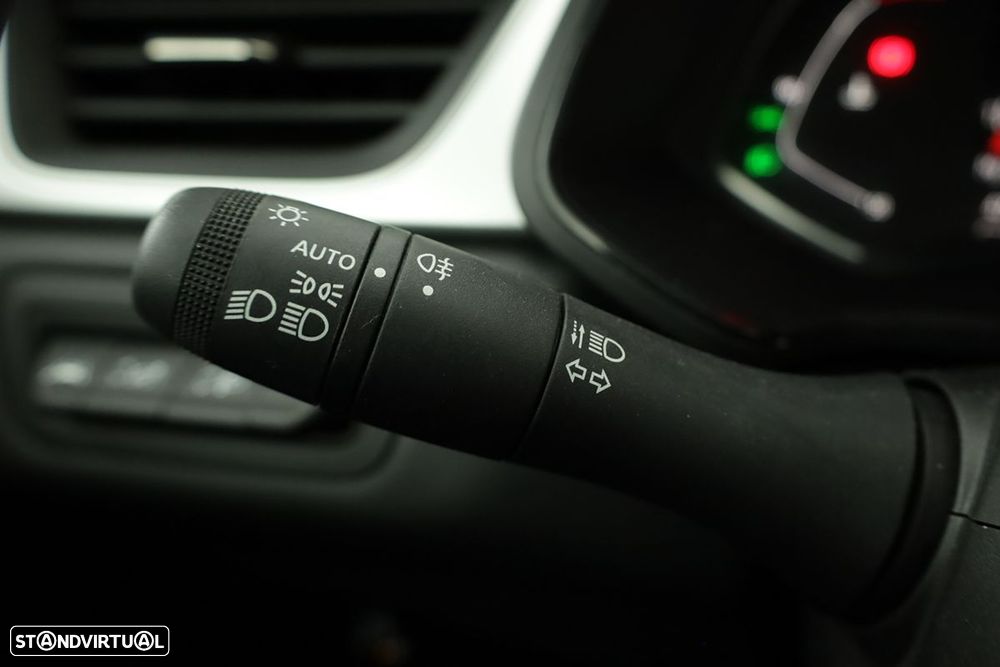 Renault Captur 1.0 TCe Techno Bi-Fuel - 17