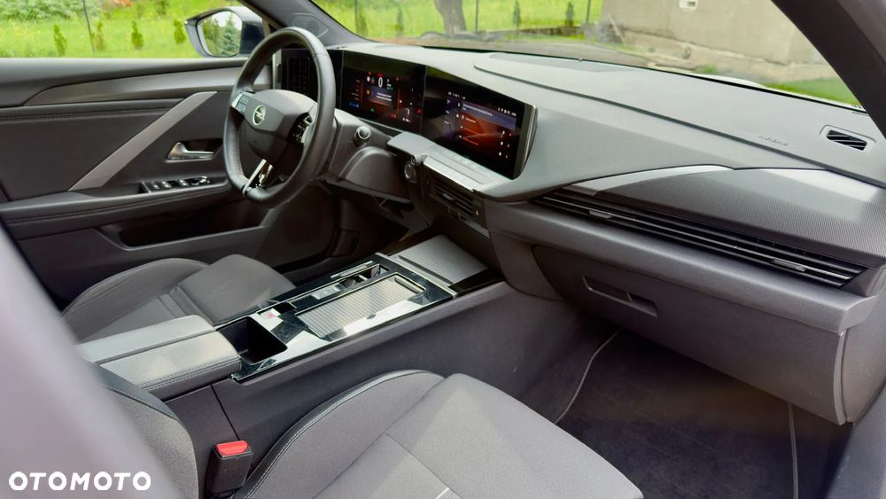Opel Astra 1.6 T Plug-in Hybrid GS - 21