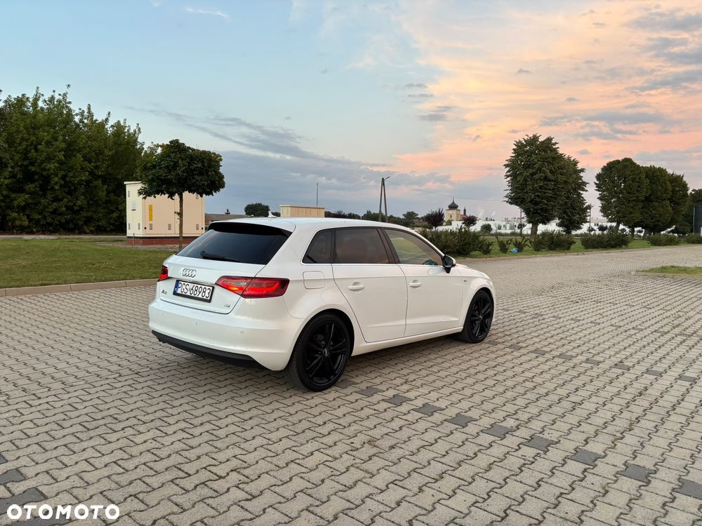 Audi A3 Sportback 2.0 TDI S line Sportpaket - 5