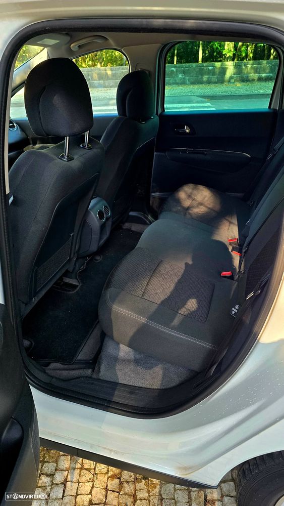 Peugeot 3008 1.6 e-HDi Style 2-Tronic - 7
