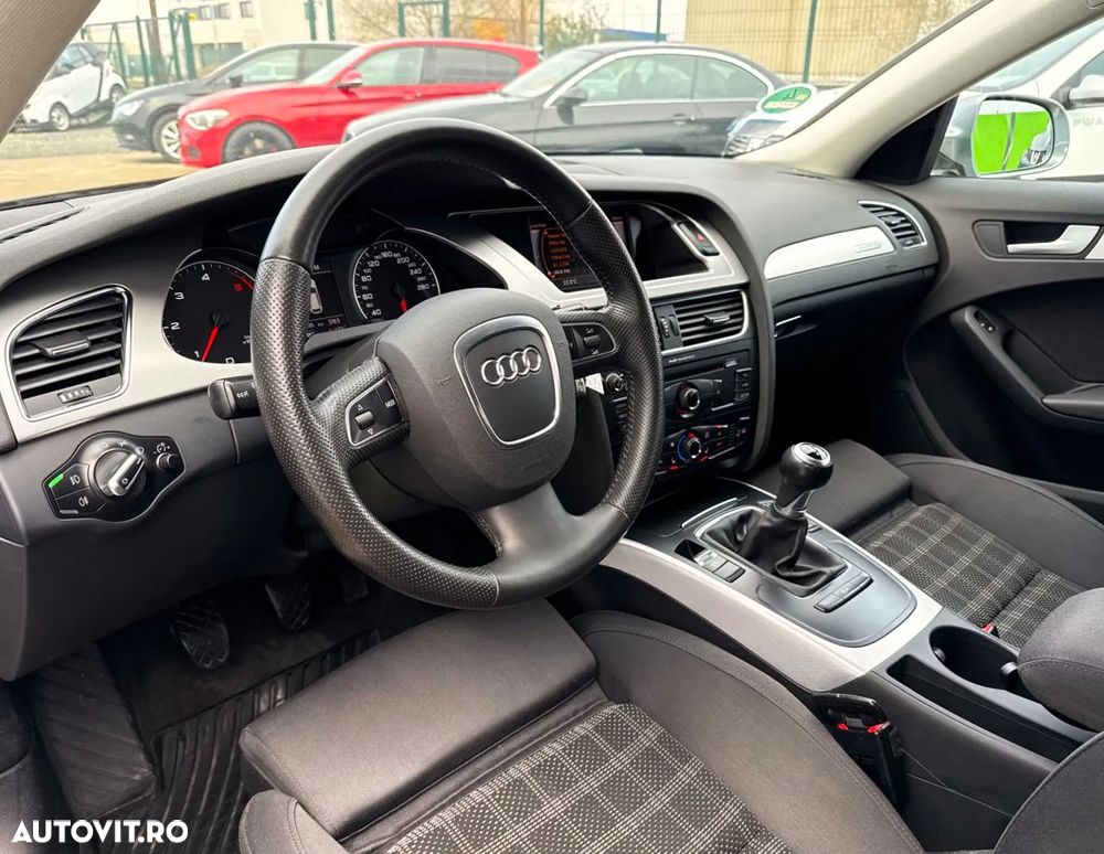Audi A4 Avant 2.0 TDI DPF quattro Ambiente - 6