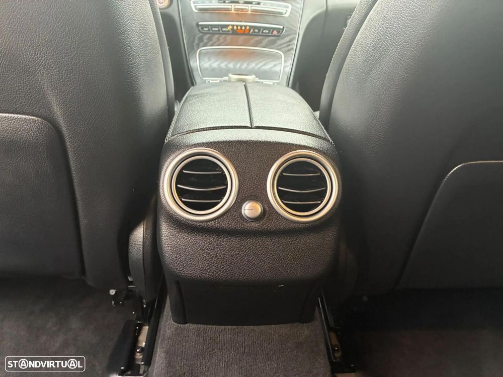 Mercedes-Benz C 300 - 31