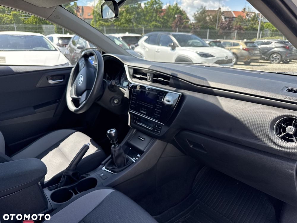 Toyota Auris 1.33 VVT-i Active - 9