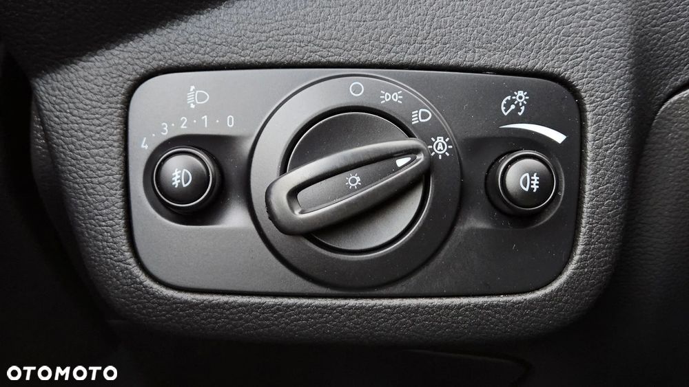 Ford Kuga 2.0 TDCi 4x2 ST-Line - 35