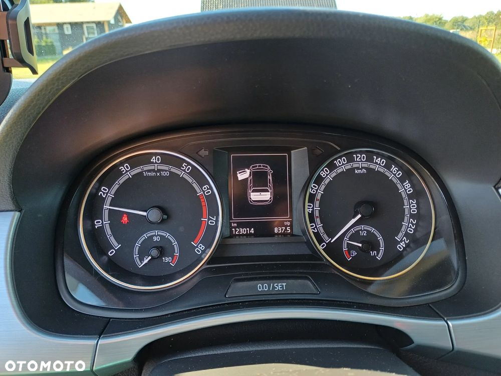 Skoda Fabia 1.0 TSI Ambition - 11