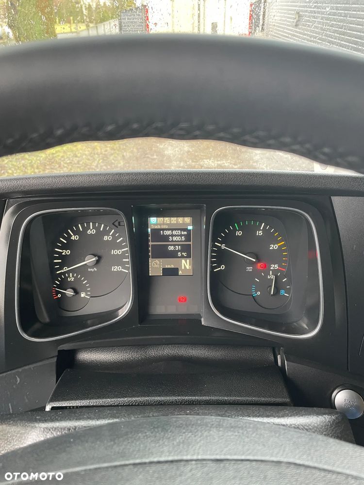 Mercedes-Benz ACTROSS MP4 - 9