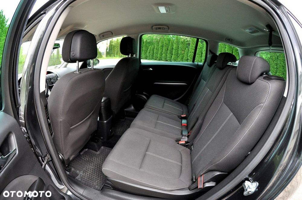 Opel Zafira - 10