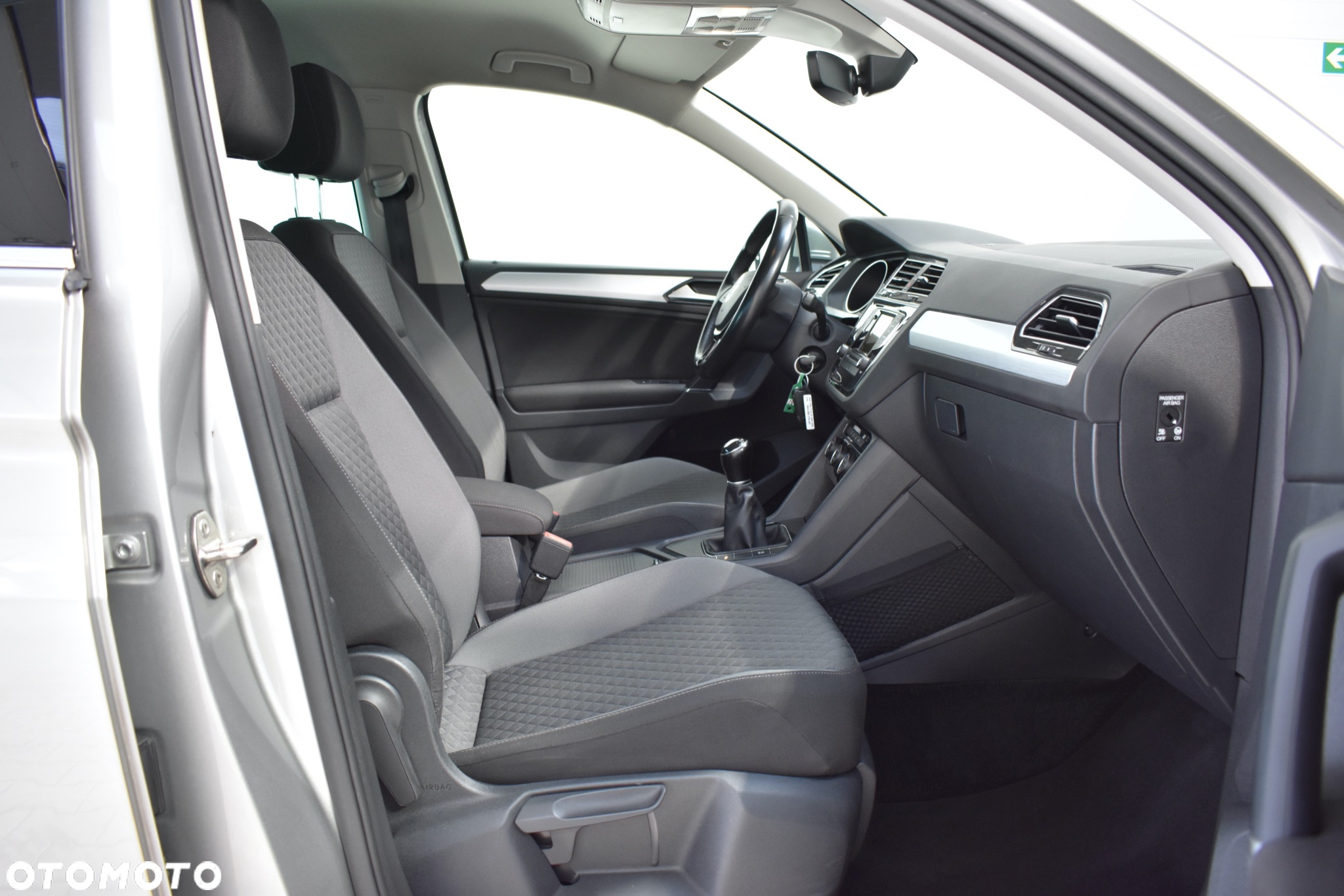 Volkswagen Tiguan 2.0 TDI SCR R-Line - 28