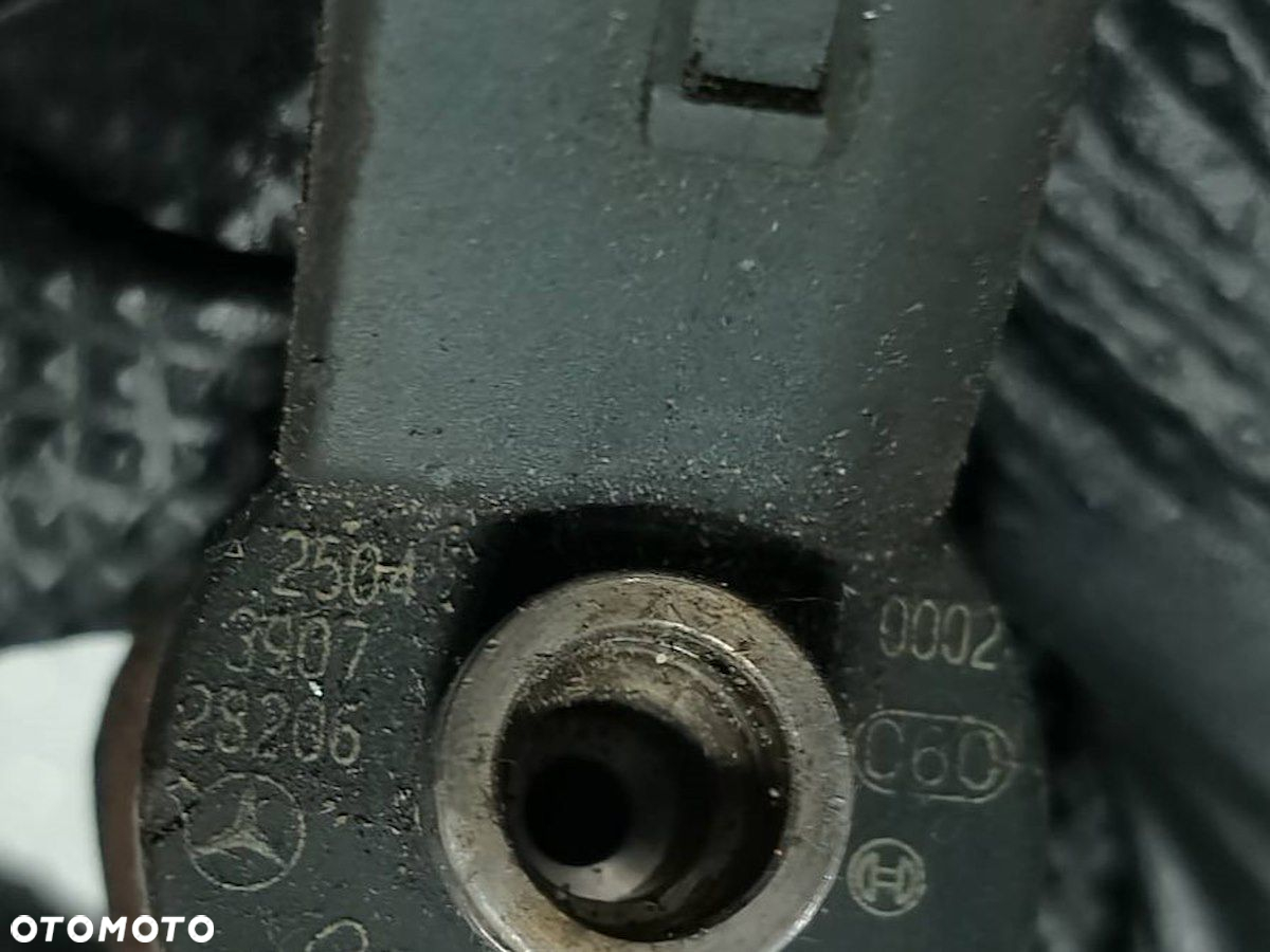 WTRYSKIWACZ MERCEDES-BENZ KLASA A W168 A6680700987  0445110116 1.7 CDI - 2