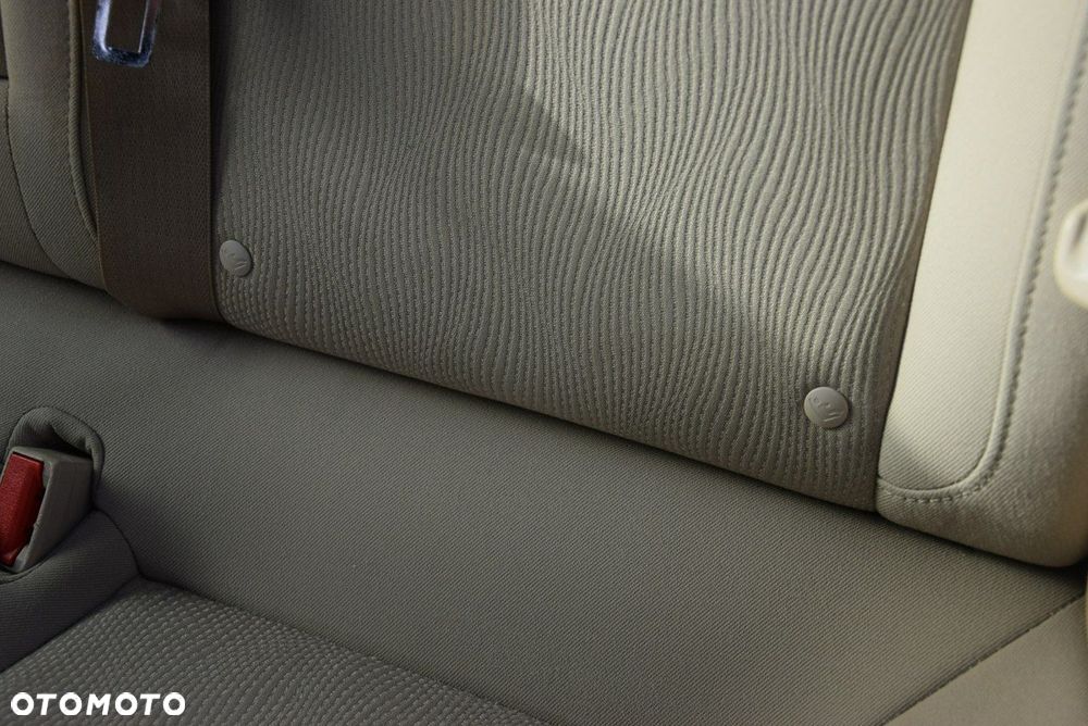 Opel Insignia 1.6 Turbo Edition - 27