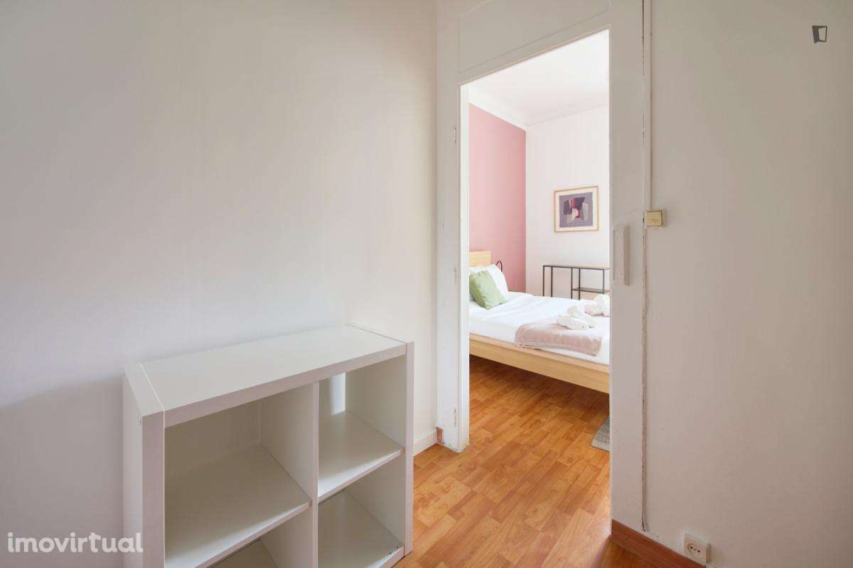 Quarto - localizado em São Bento Lisbon - Grande imagem: 2/29