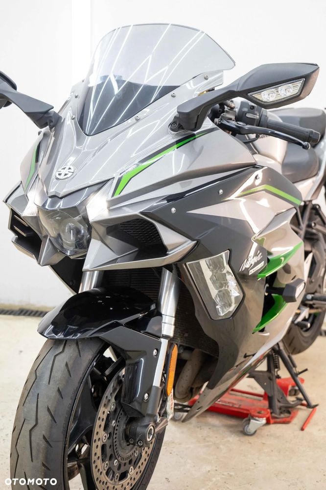 Kawasaki Ninja H2 SX - 10