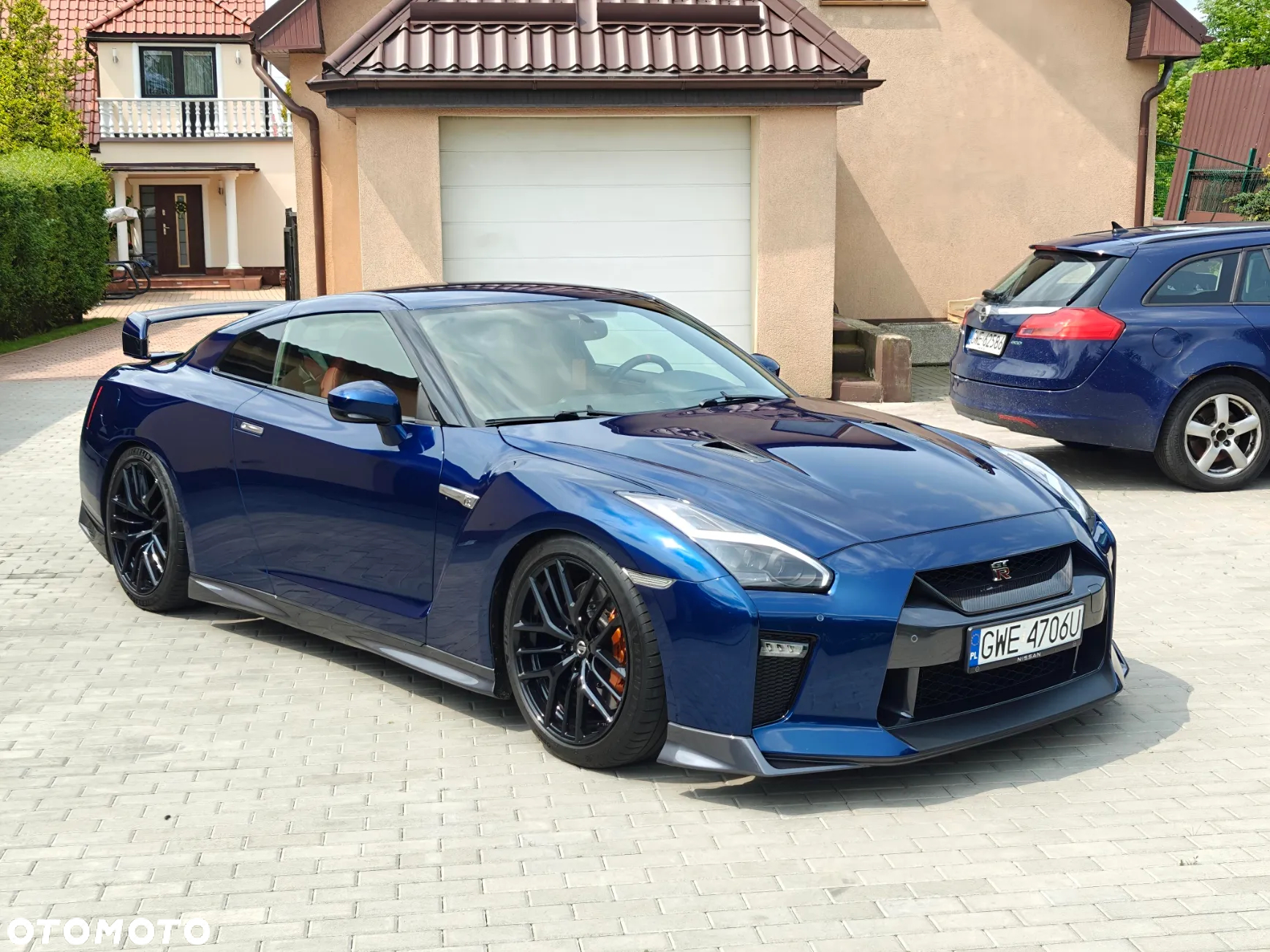 Nissan GT-R Prestige Edition - 4
