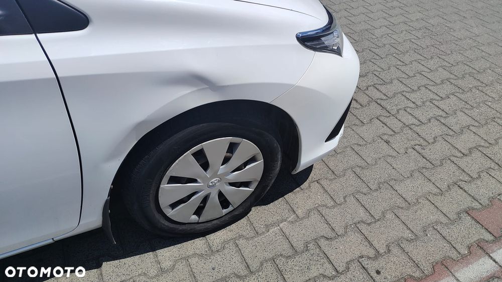 Toyota Auris 1.4 D-4D Business Edition - 6