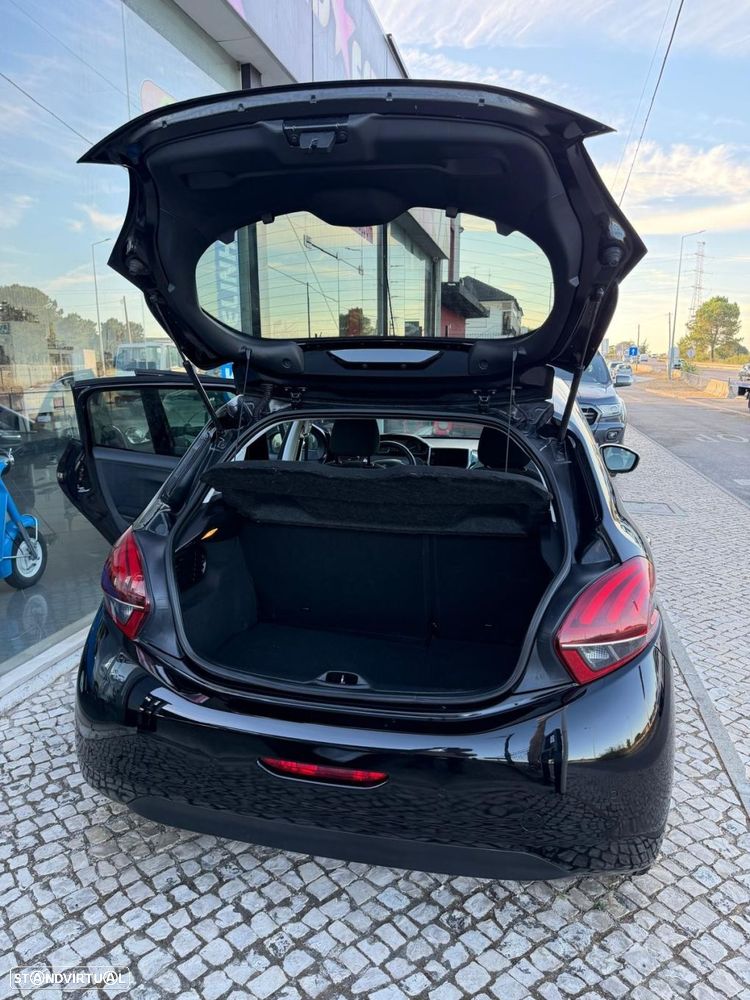 Peugeot 208 1.2 PureTech Style - 10