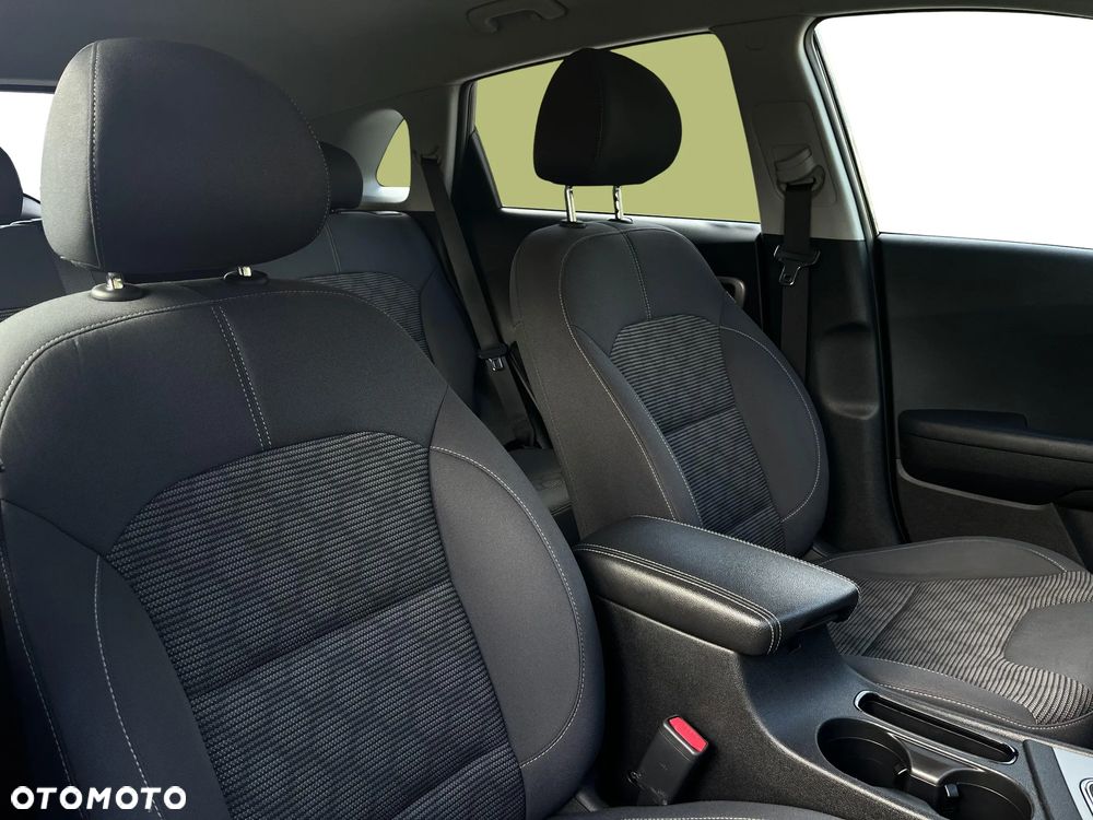 Kia Niro 1.6 GDI Hybrid M - 31