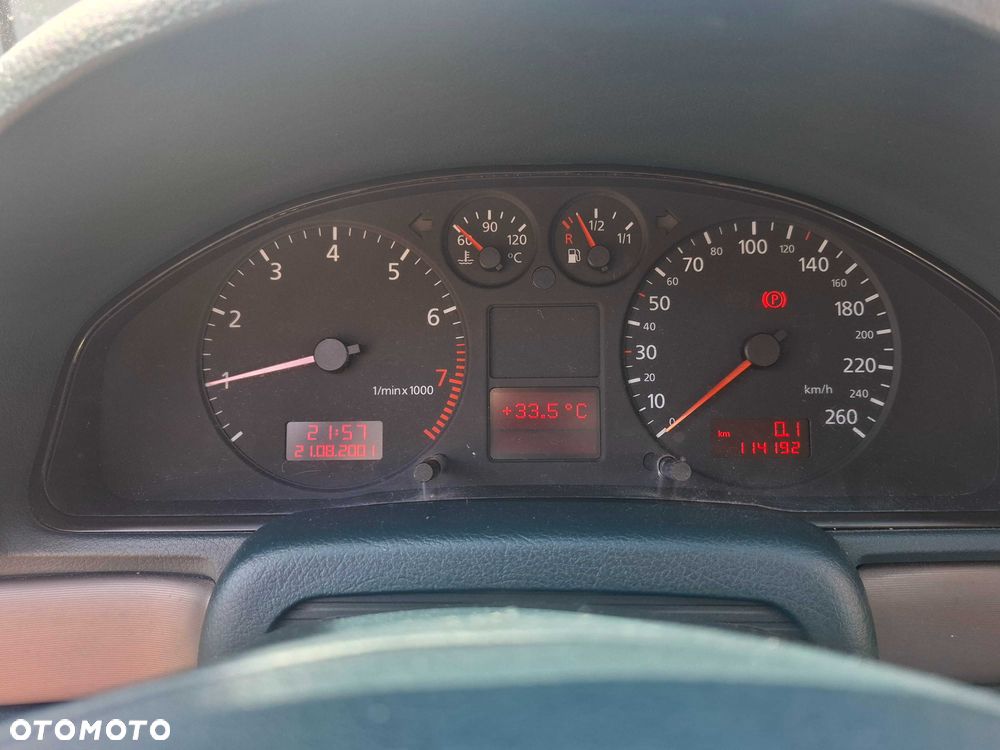 Audi A4 Limousine - 5