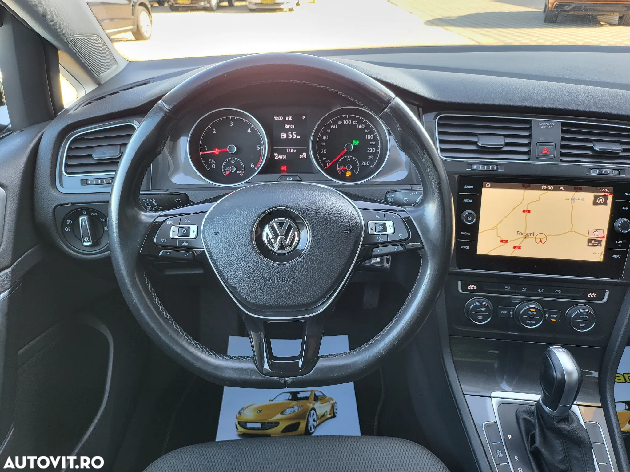 Volkswagen Golf 2.0 TDI DSG Comfortline - 10
