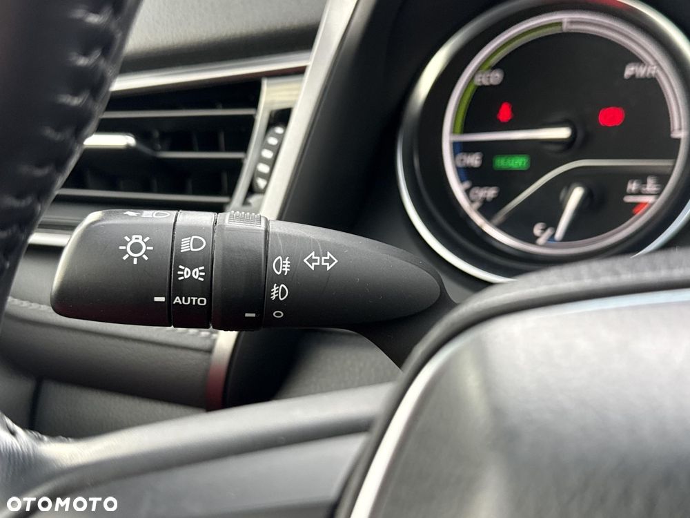 Toyota Camry 2.5 Hybrid Prestige CVT - 19