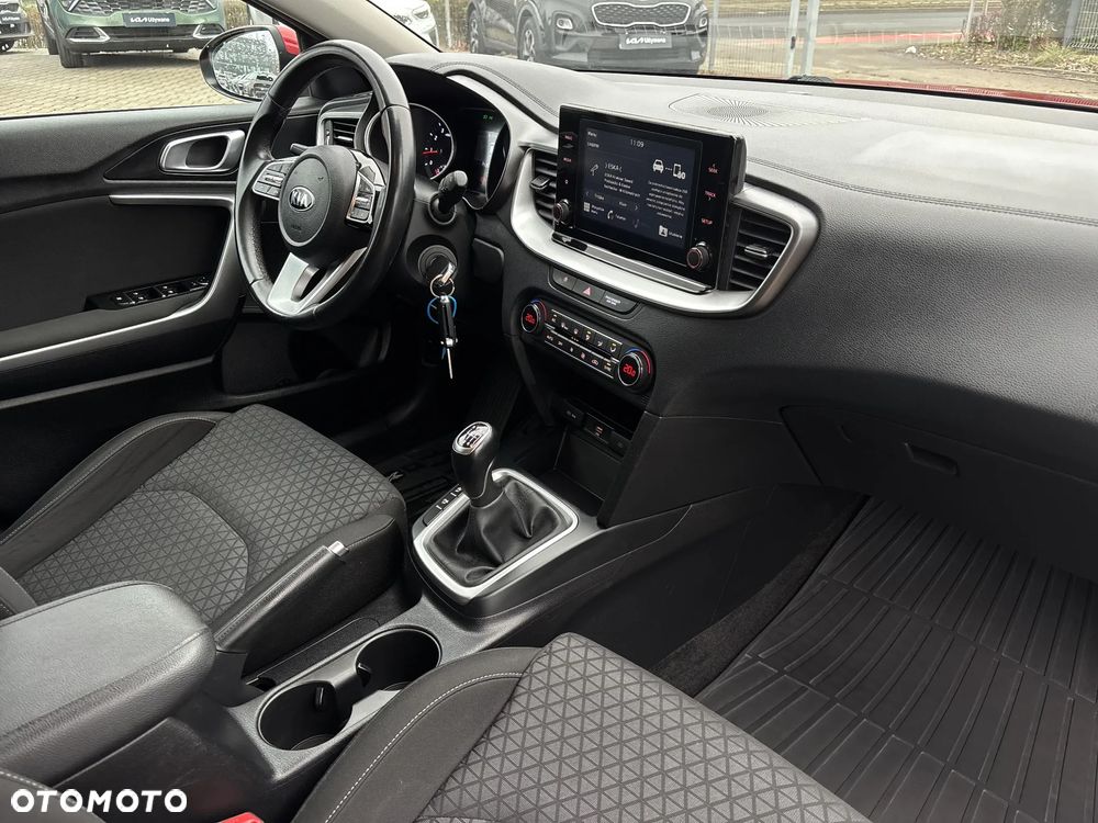 Kia XCeed 1.5 T-GDI M - 14