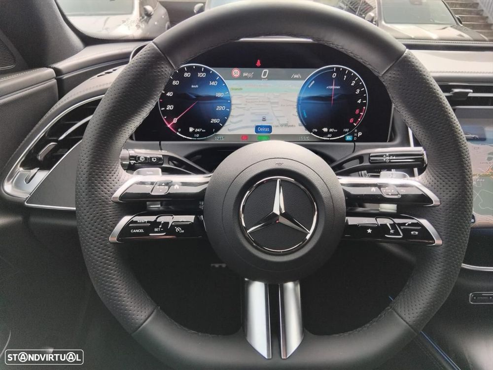 Mercedes-Benz E 300 de AMG Line - 17