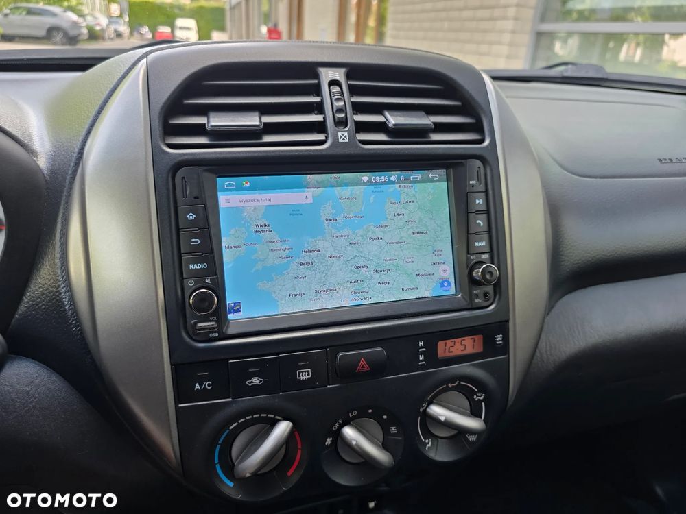 Toyota RAV4 - 30