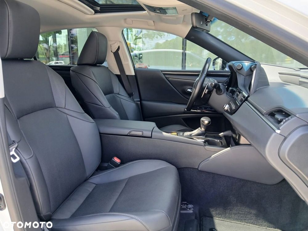 Lexus ES - 27