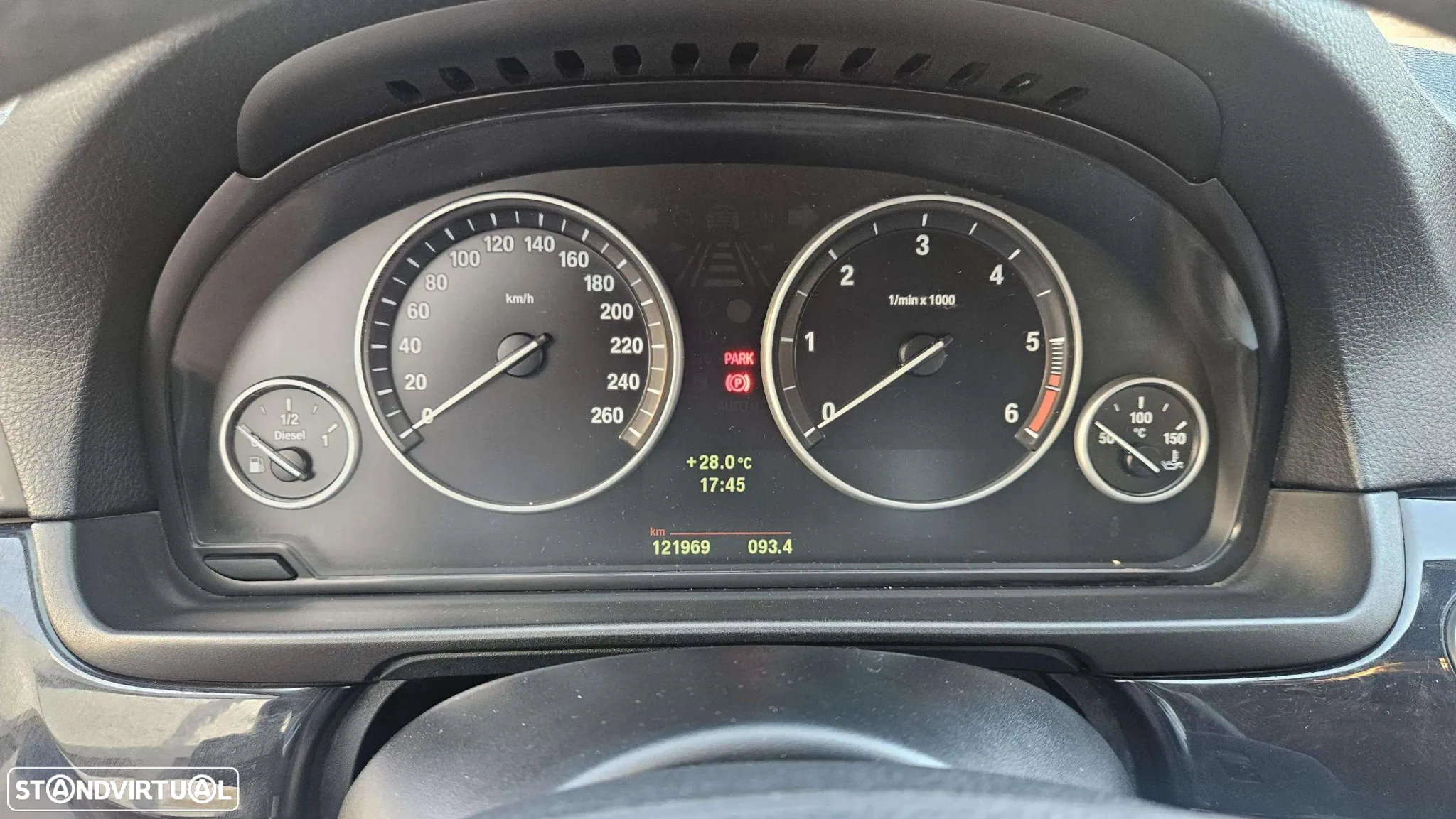 BMW 525 d Exclusive Auto 126g - 19