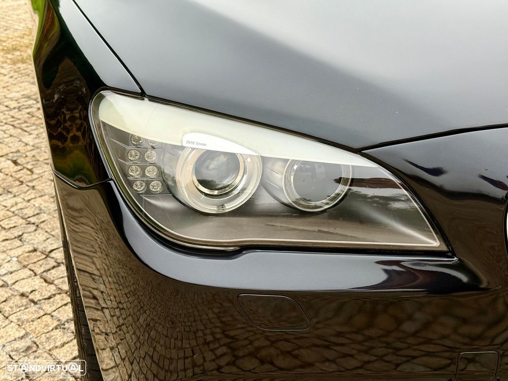 BMW 740 d Pack M - 10