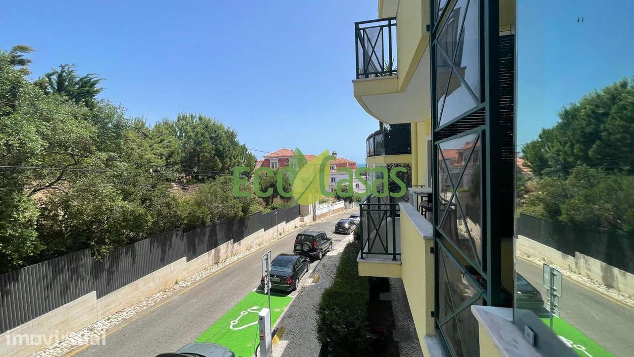T2 a 700 metros da Praia do Tamariz - Grande imagem: 3/25