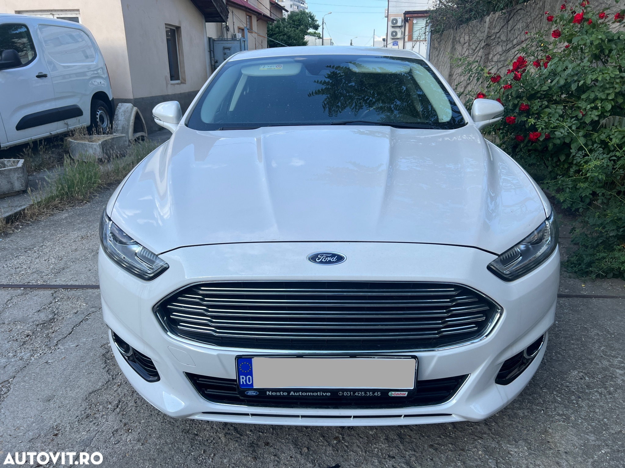 Ford Mondeo 2.0 Hybrid - 13