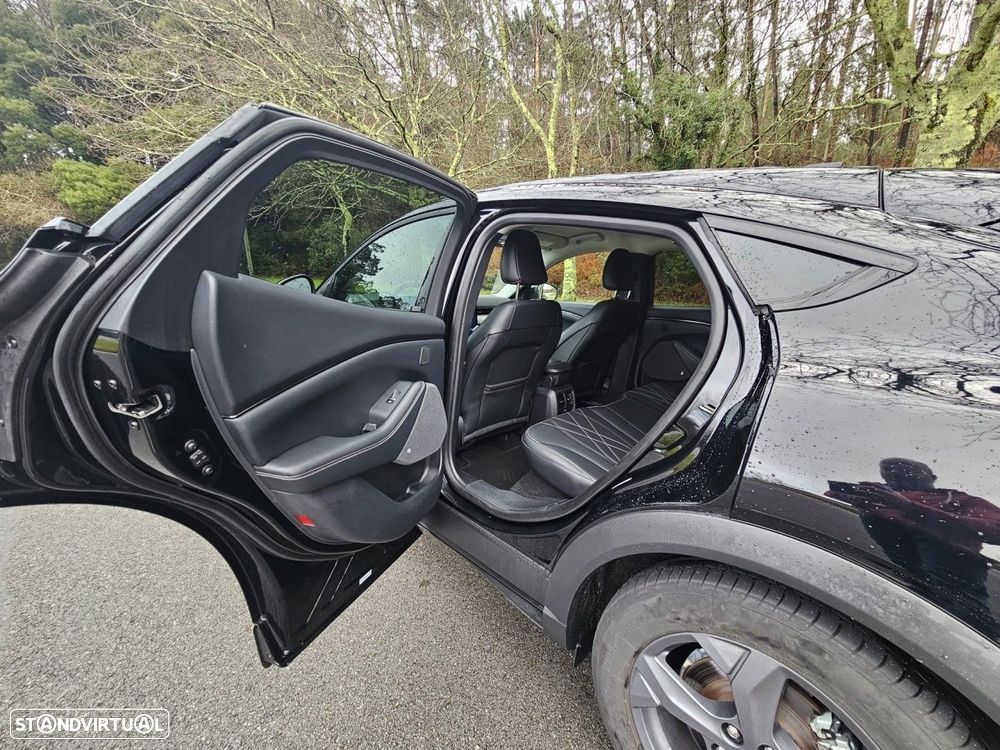 Ford Mustang Mach-E Standard - 34