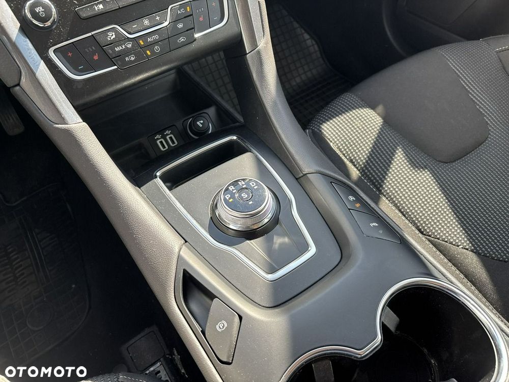 Ford Mondeo - 24