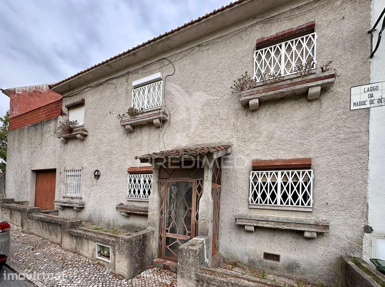 Moradia Histórica para recuperar, com piscina interior e  vista par... - Grande imagem: 2/40