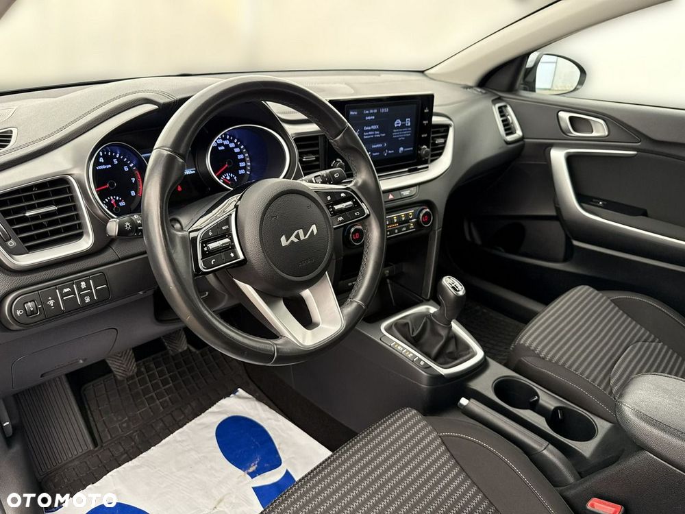 Kia Ceed - 14