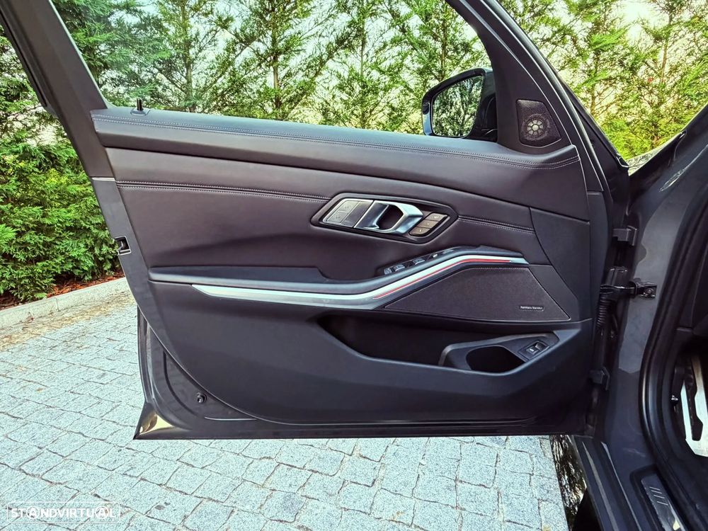 BMW M3 Competition M xDrive - 10