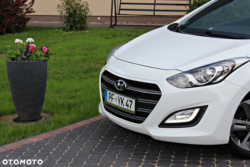 Hyundai i30 1.4 Select - 21
