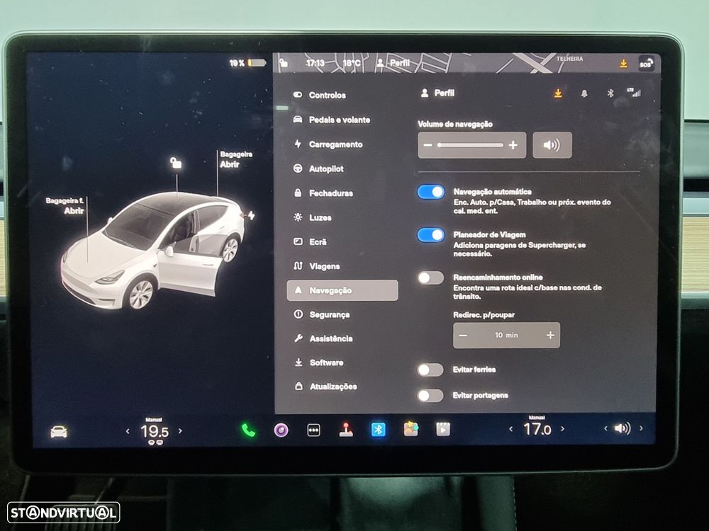 Tesla Model Y Long-Range RWD - 33